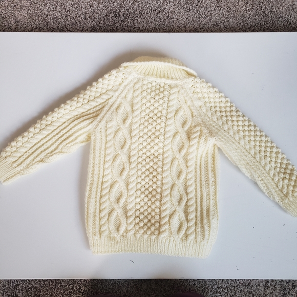 Vintage 1970s Childs Girls Boys Cream Knit Cardigan Sweater Wood Button #18 - Picture 7 of 10